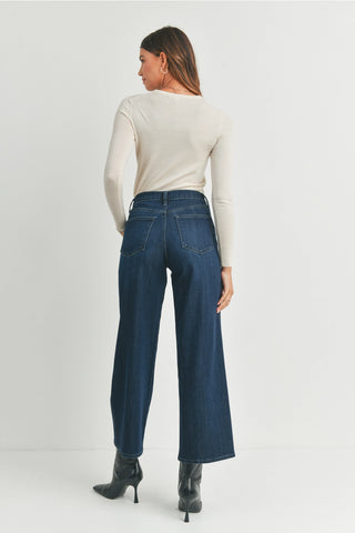 Seamed Utility Straight